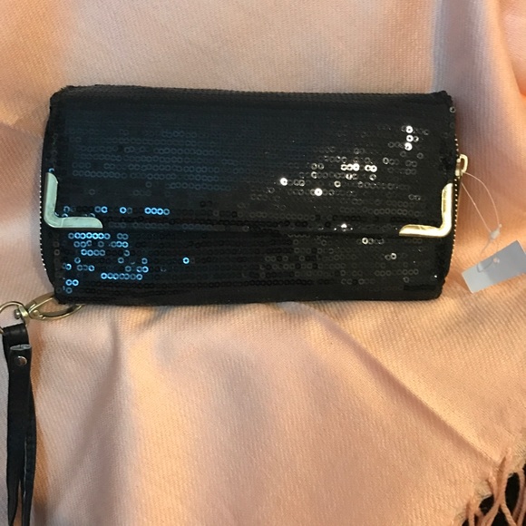 BLACK EVENING CLUTCH!!!! - Picture 1 of 3